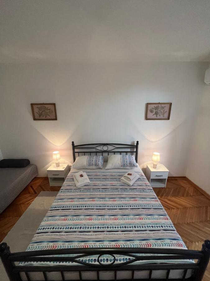 Apartmani Grand Market SJJ Esterno foto